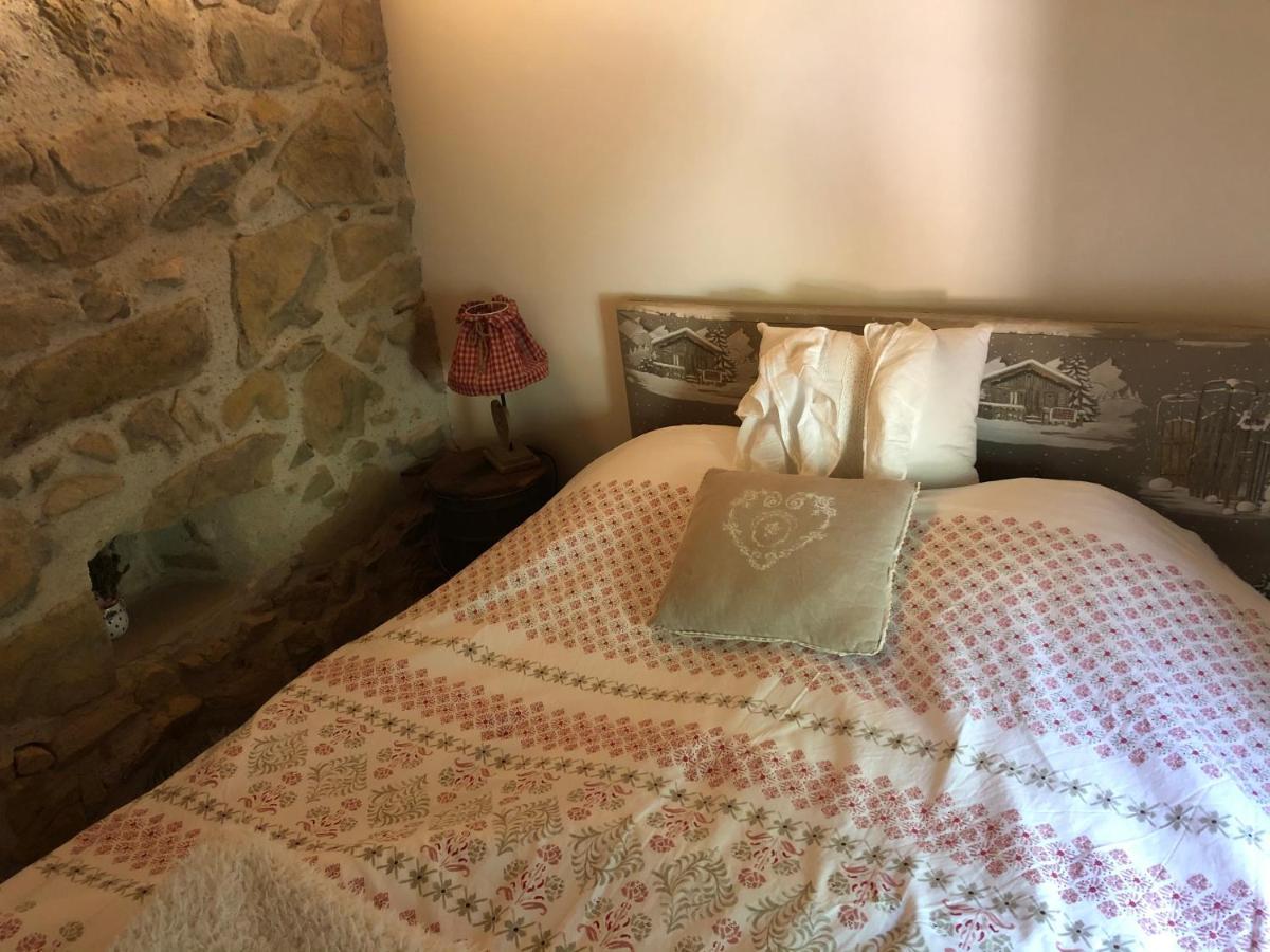 Le Chalet De La Goutte Saint-Appolinaire  ภายนอก รูปภาพ